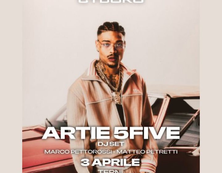 Artie5Five - Live on stage   Cyborg DiscoClub