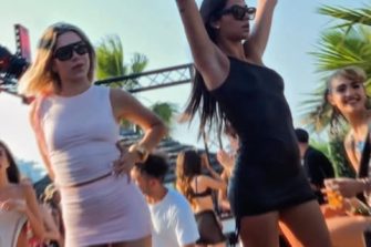 Juicy Sunday | PAPEETE BEACH